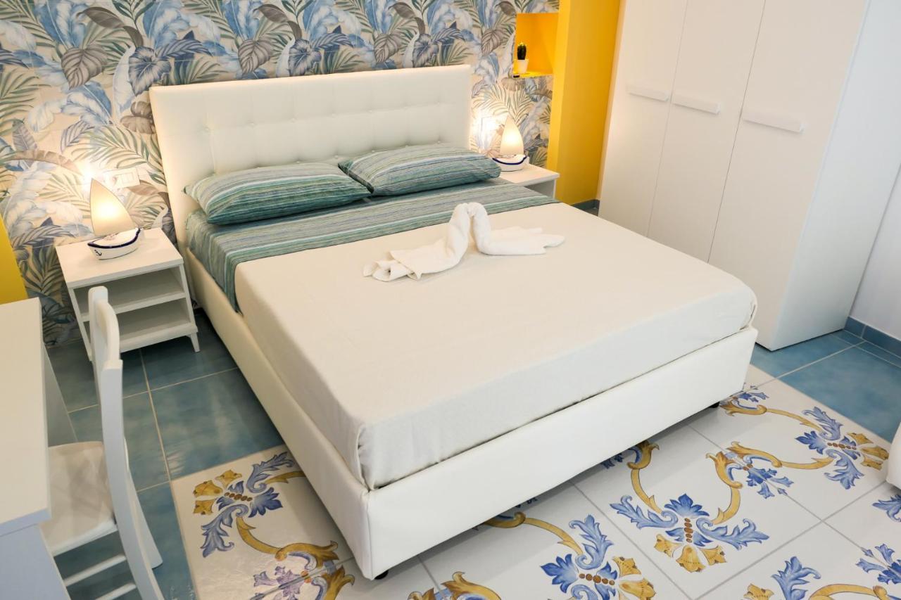Cristianzerotre Suite Napoli Ngoại thất bức ảnh